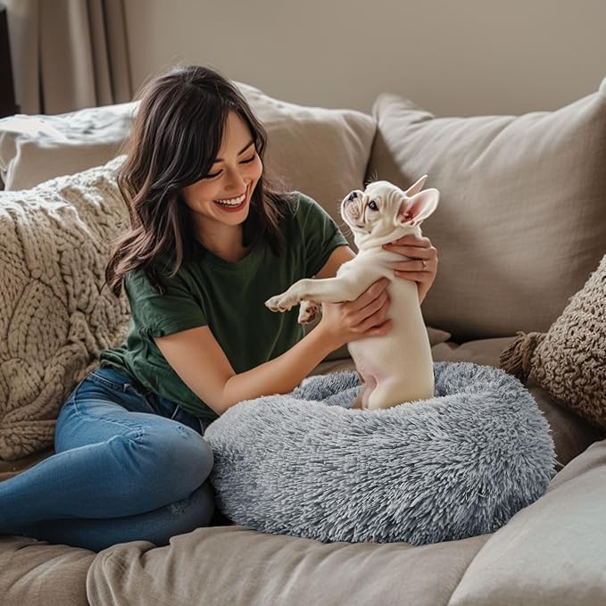 Cozy Round Plush Pet Bed for Cats and Small Dogs – Light Grey
